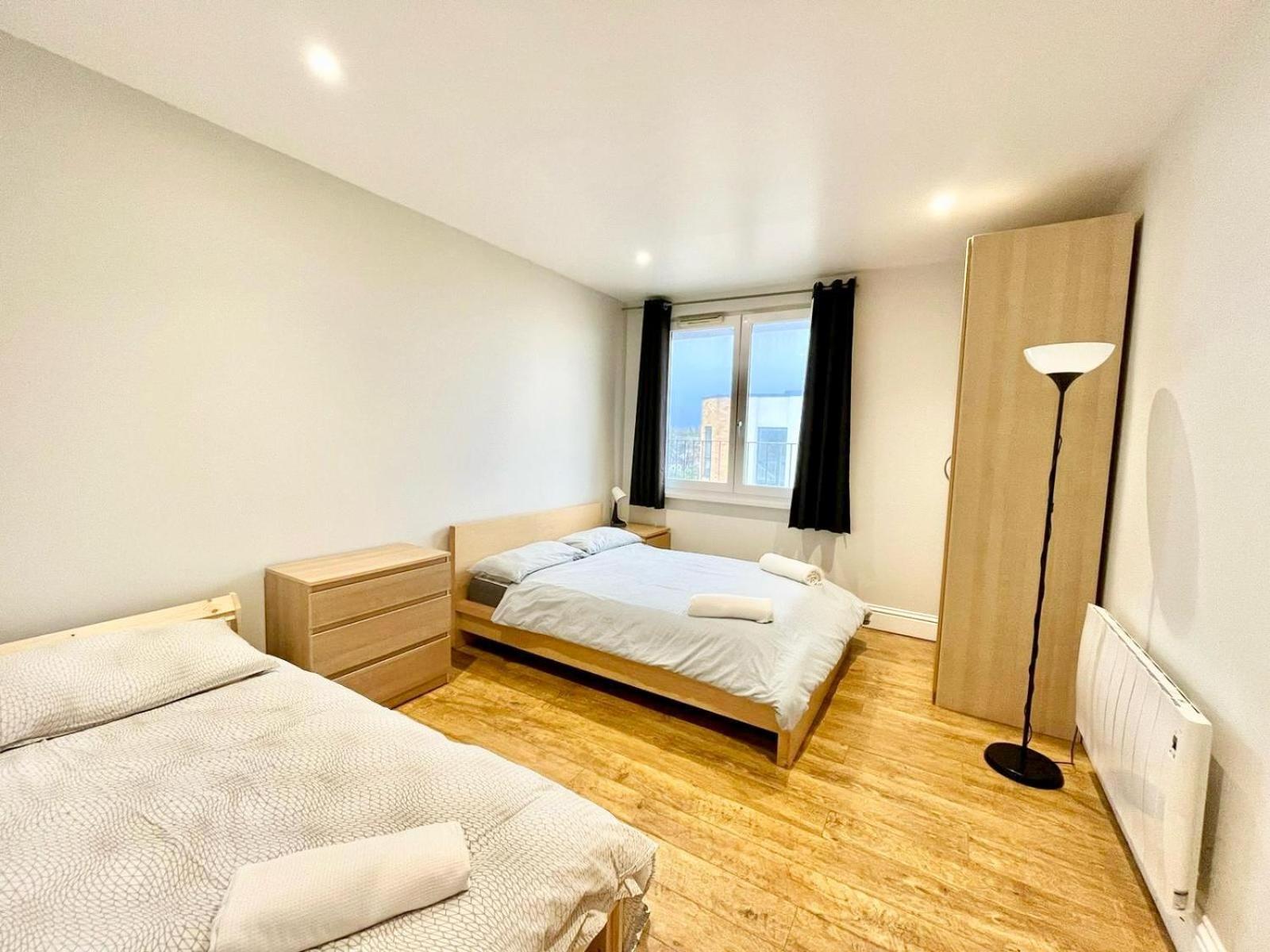 London Modern Flat Near Transports Apartment ภายนอก รูปภาพ